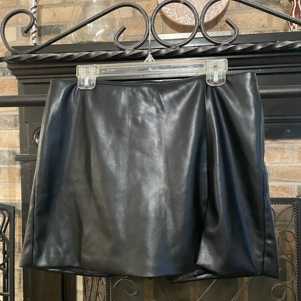7 For All Mankind Black A-line Mini Skorts